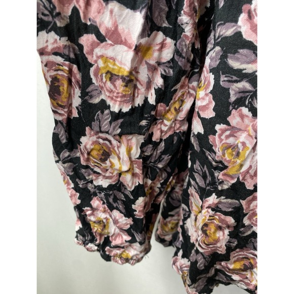 Torrid Womens Dark Floral Shirt Size 2 Dark Romantic Peasant Flowy Coquette Glam - Picture 5 of 13